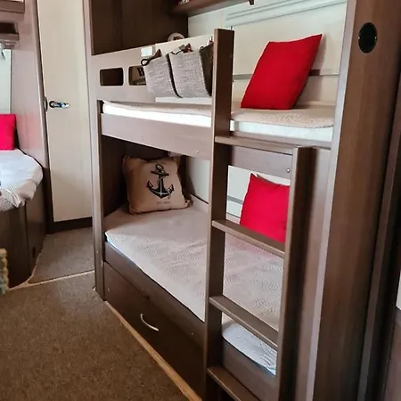 Ultimate Caravan Experience - 1st Line Gradina Ваканционно селище Созопол